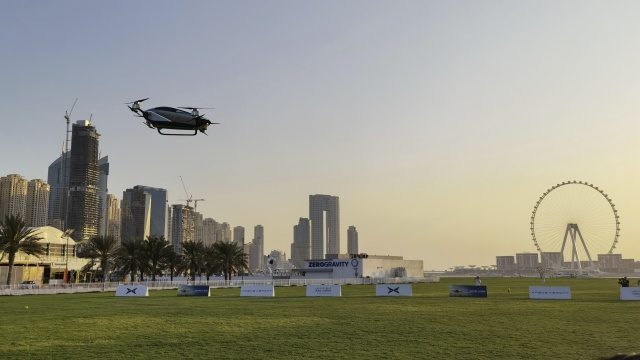 Čínský XPeng ukázal létající "auto" X2 v Dubaji při praktické demonstraci