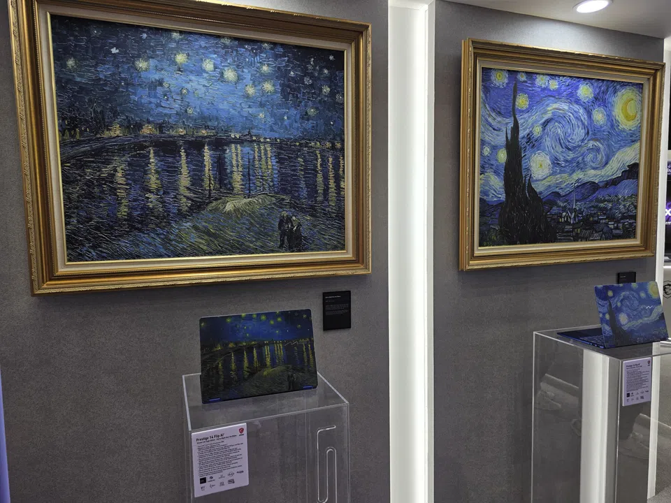 MSI Prestige 14 Flip AI+ Vincent van Gogh Edition
