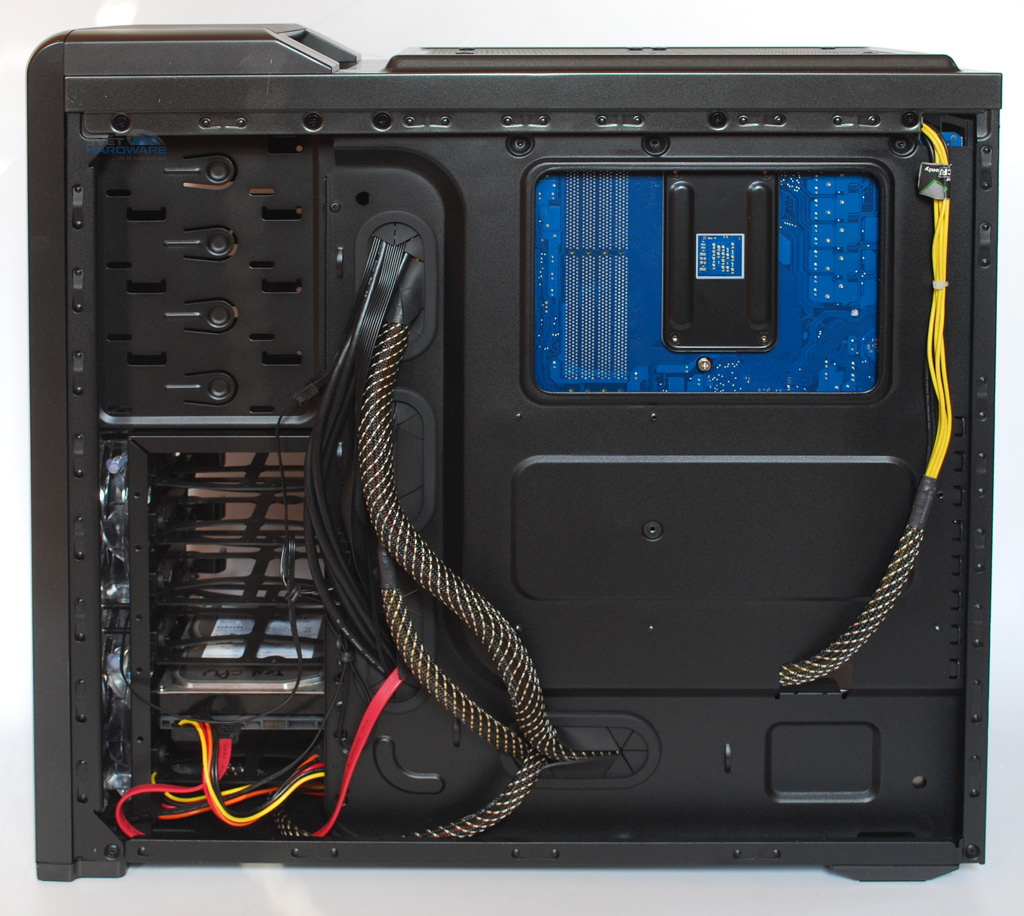 Corsair Carbide 400R: slušný základ