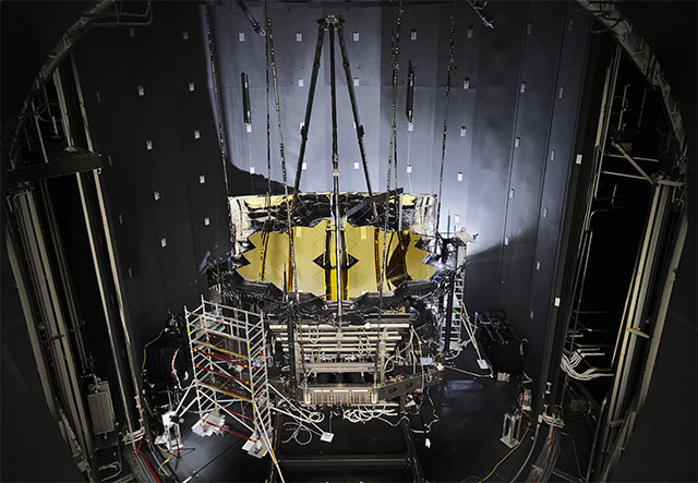 Teleskop Jamese Webba prošel mrazivým testem ve vakuu