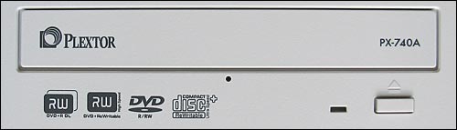 Plextor PX-740A se srdcem od BENQ