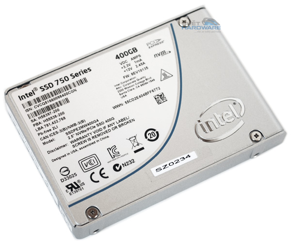 Intel SSD 750: 4,7 GB/s v zapojení RAID 0