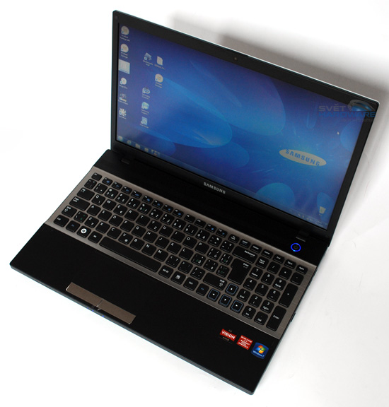 Samsung 305V5A: AMD CrossFire levně