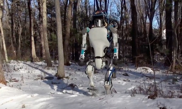 Humanoidní robot Atlas a jeho neuvěřitelný pokrok