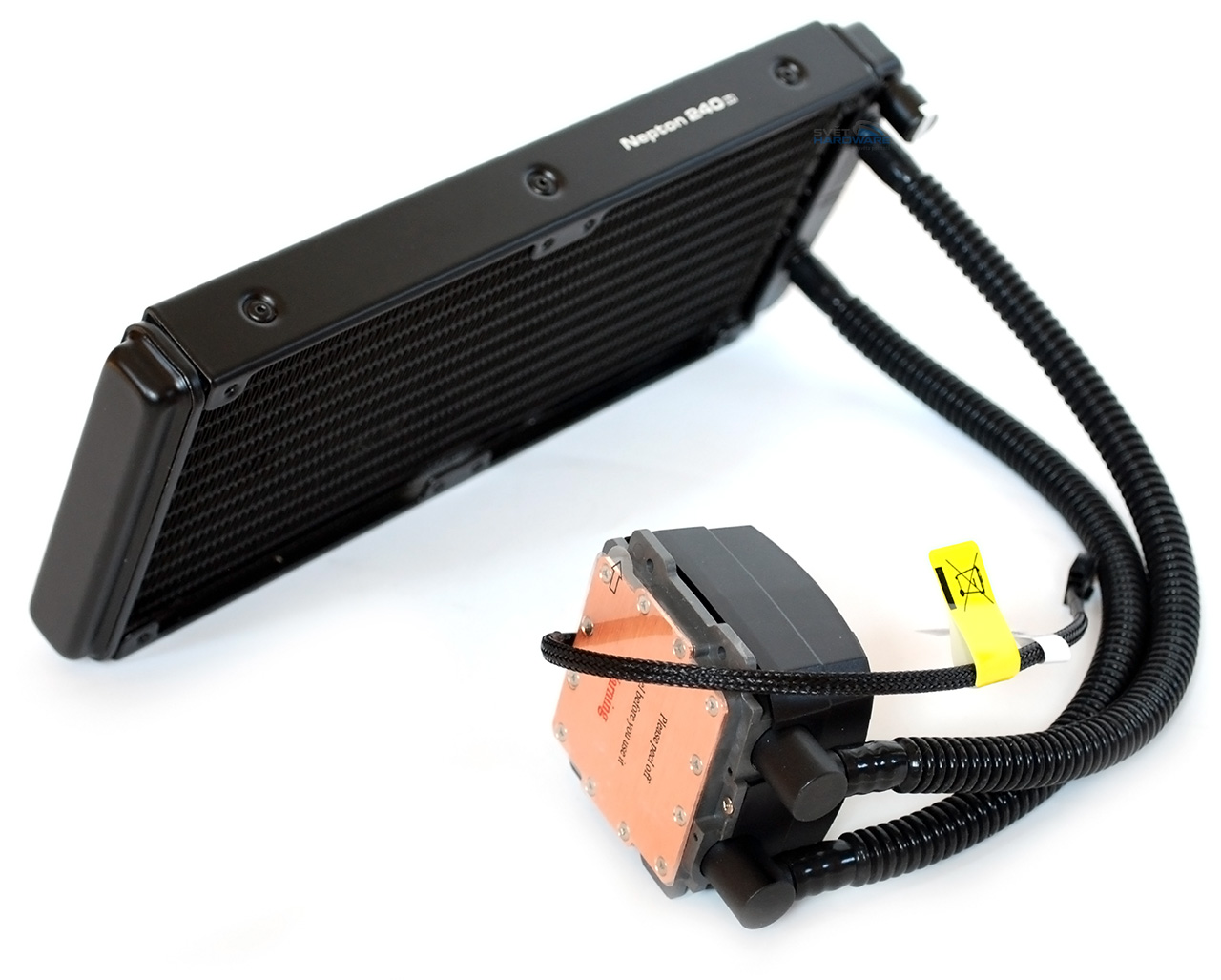 CM Nepton 240M: konečně tichá pumpa