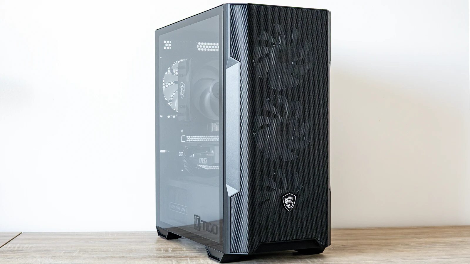 TIGO Gamer R5-5500 (RTX 5060 Ti): recenze herní sestavy pro šetřivé