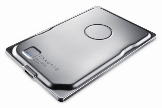 Seagate a LaCie: ultratenký Seven i zrcadlový disk v ebenu