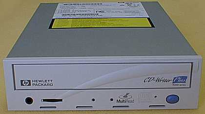 Přepisovačka HP CD-Writer Plus 9210i