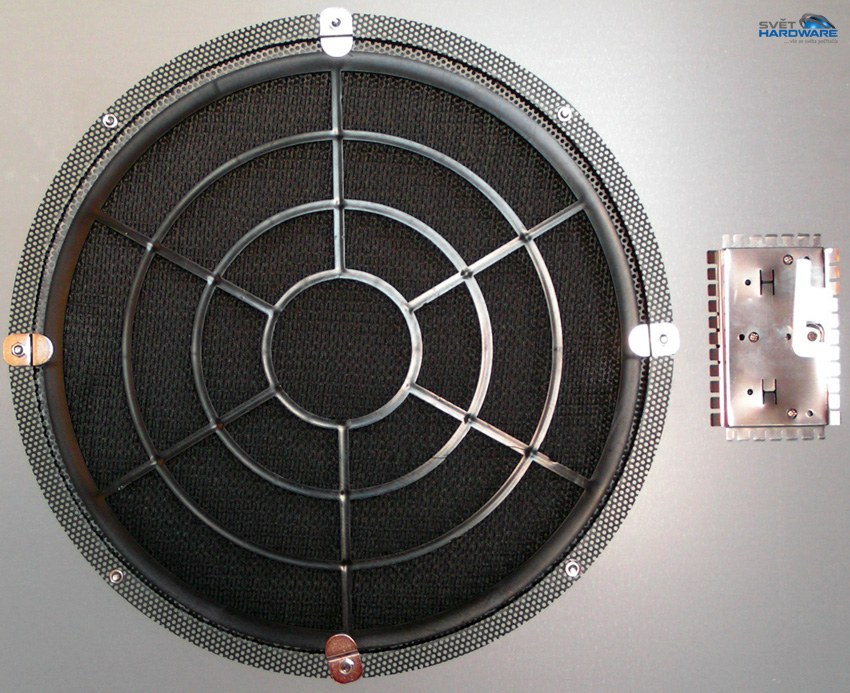 APlusCase X-Blade: supervěž z Německa