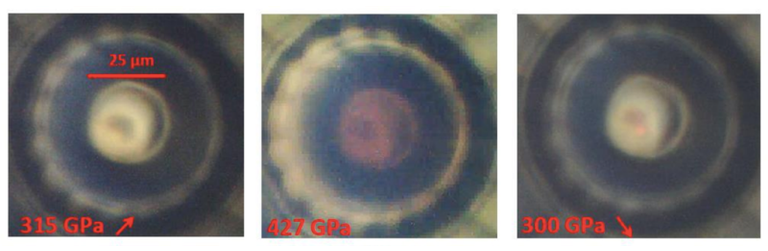 Výzkumníkům se možná už podařilo vyrobit pevný kovový vodík