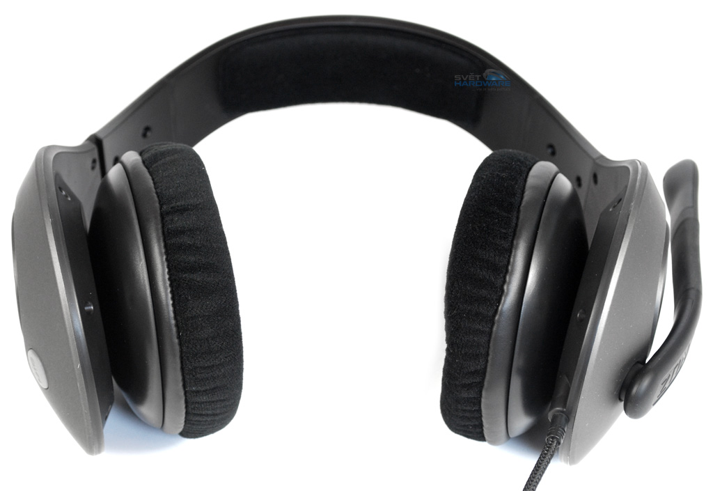 CM Storm Sonuz: mohutné tělo i basy