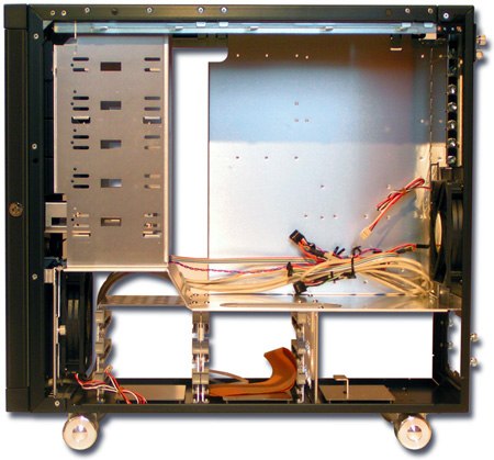 Lian Li PC-V1100B Plus: aluminiový high-end