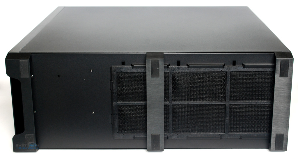 Corsair Obsidian 700D: černý elegán