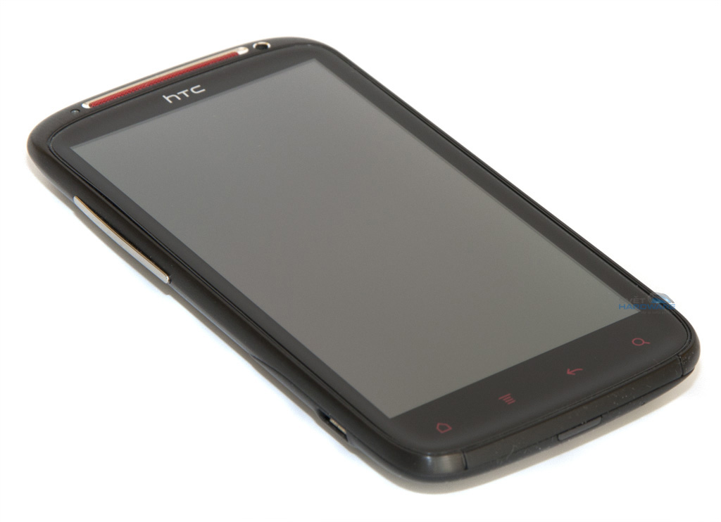 HTC Sensation XE: přestrojený muzikant