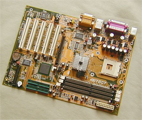 Abit BG7 – nová základní deska s čipsetem i845G