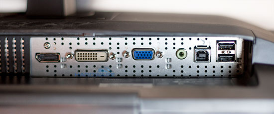 Fujitsu P23T-6: levný e-IPS s 3D zobrazením