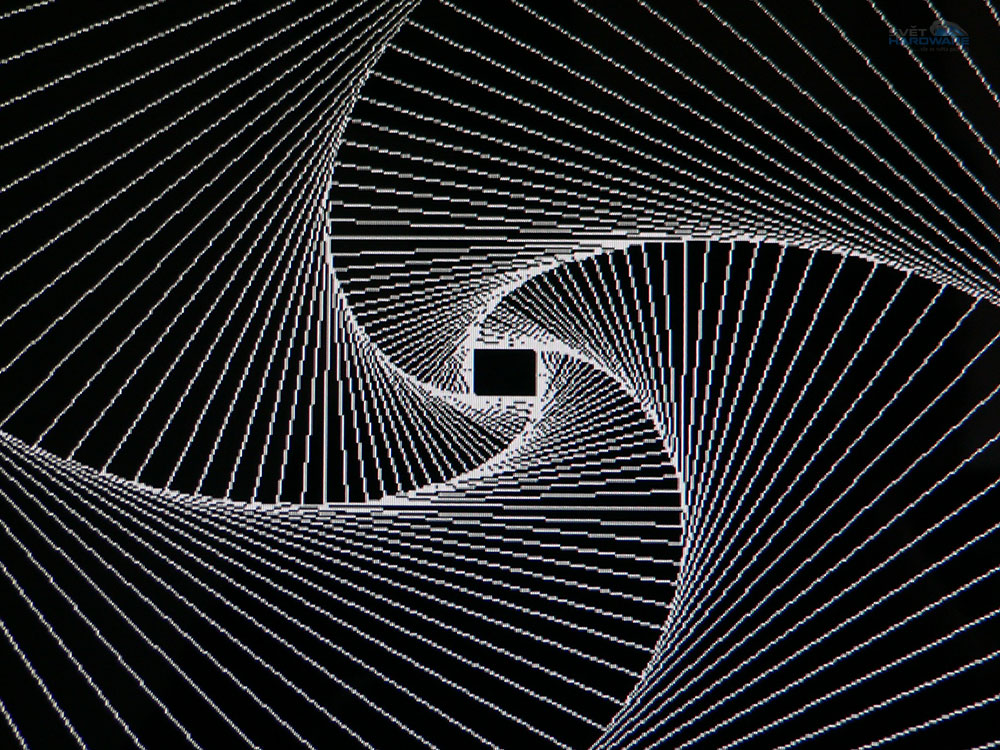 Nová dvaadvacítka od HP - w2207