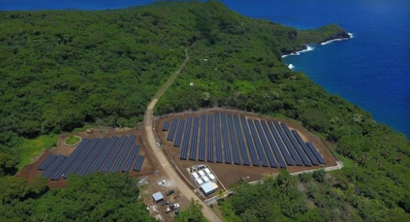 Solární energie Tesly nyní napájí jeden celý ostrov