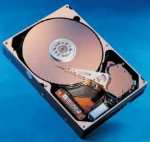 Maxtor "poráží sám sebe" a uvádí 100 GB disk IDE