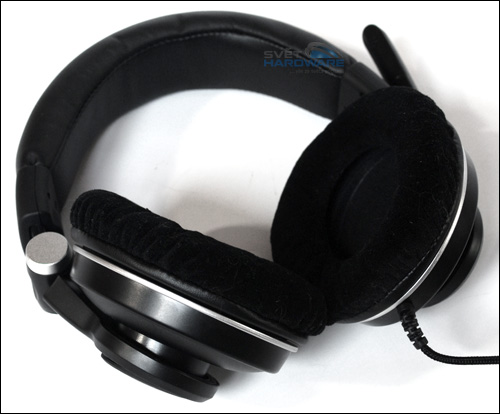 Corsair HS1A: masivní headset
