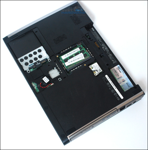 Dell Vostro 3300: výkonný drobek