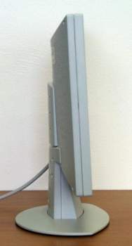 17 palců tekutých krystalů za 17 "litrů"