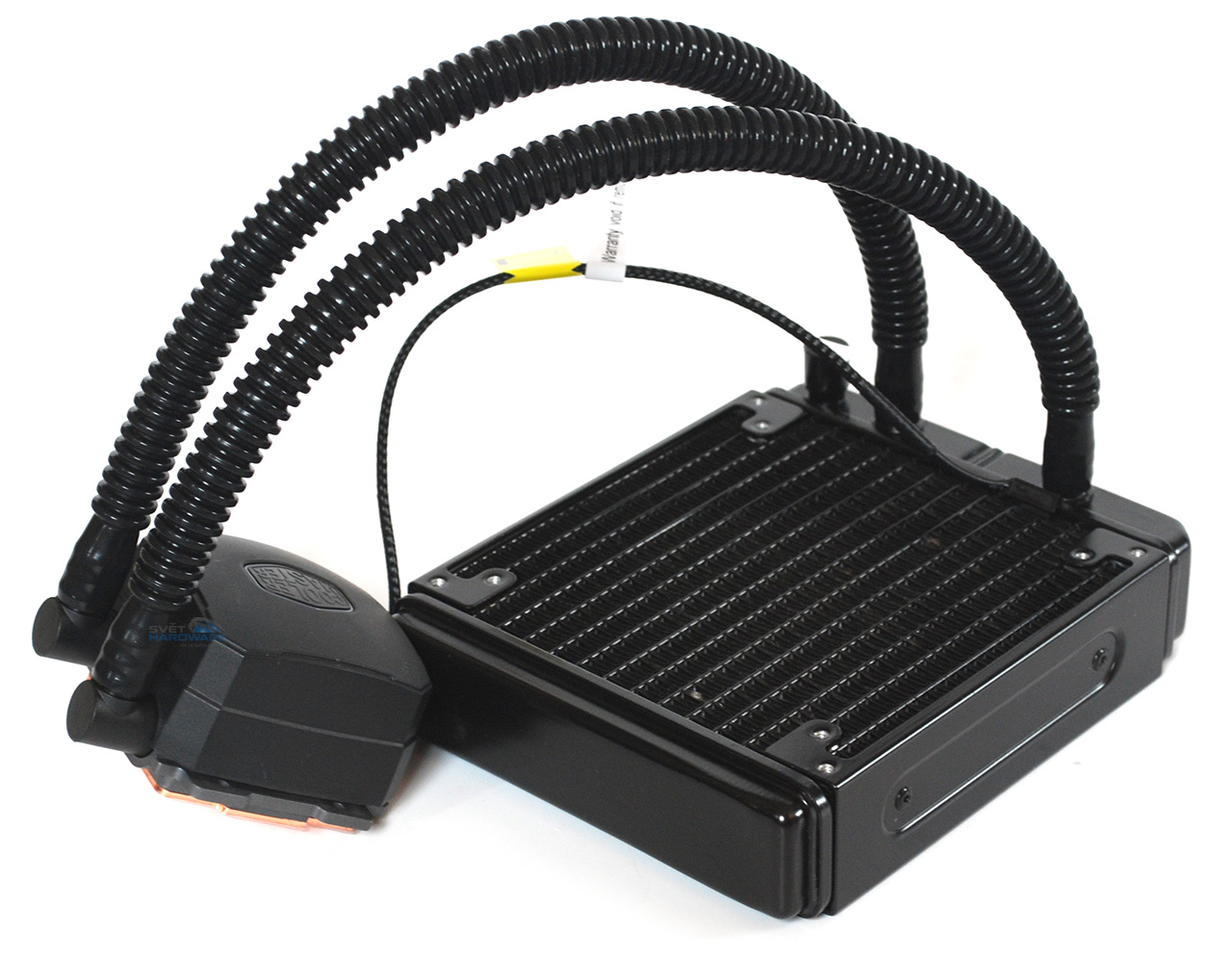 CM Nepton 140XL: malý vodník na steroidech