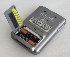 Naostro: Clié PEG SL-10, nejdiskutovanější low-end do detailu