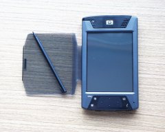 HP iPAQ hx4700 - PDA vnímavé na dotek