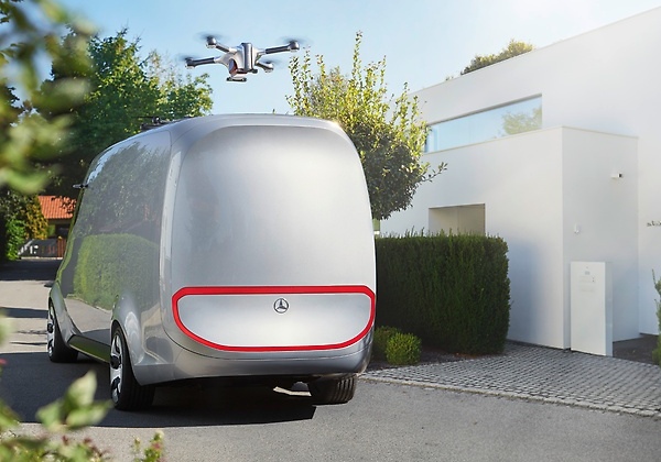 Elektrická dodávka Mercedes-Benz Vision Van s doručovatelskými drony
