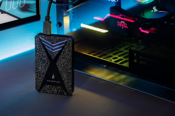 Verbatim spouští novou herní značku SureFire. Přináší externí SSD i HDD
