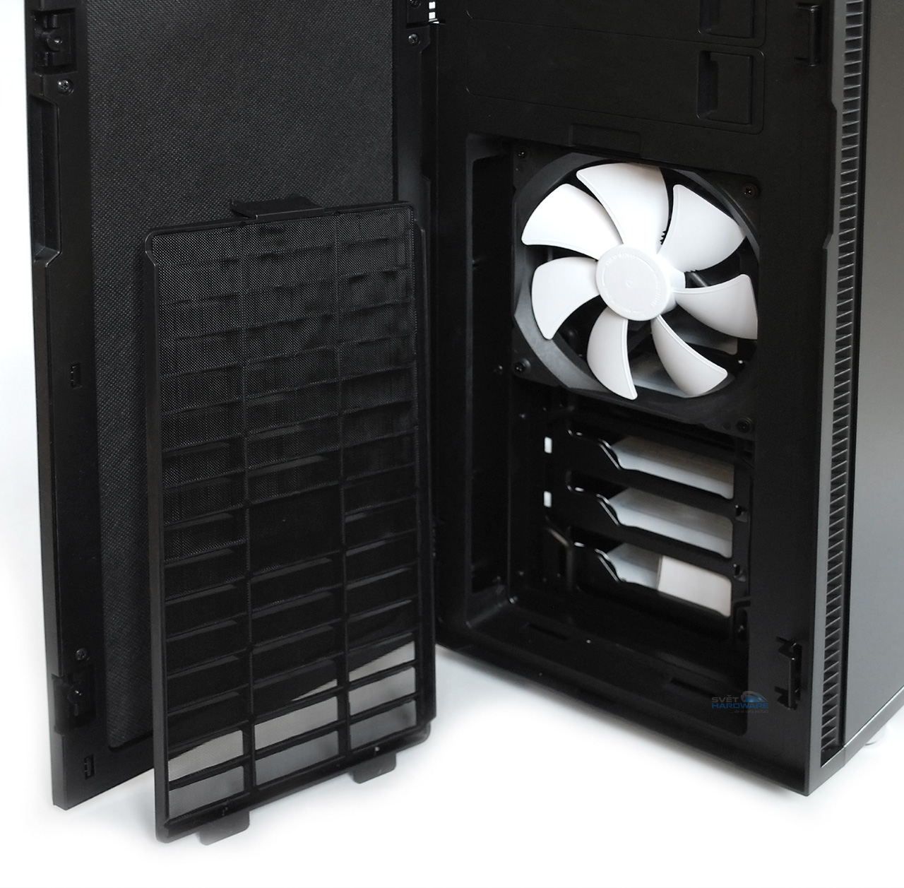 Fractal Design Define R5: ještě lepší než R4?