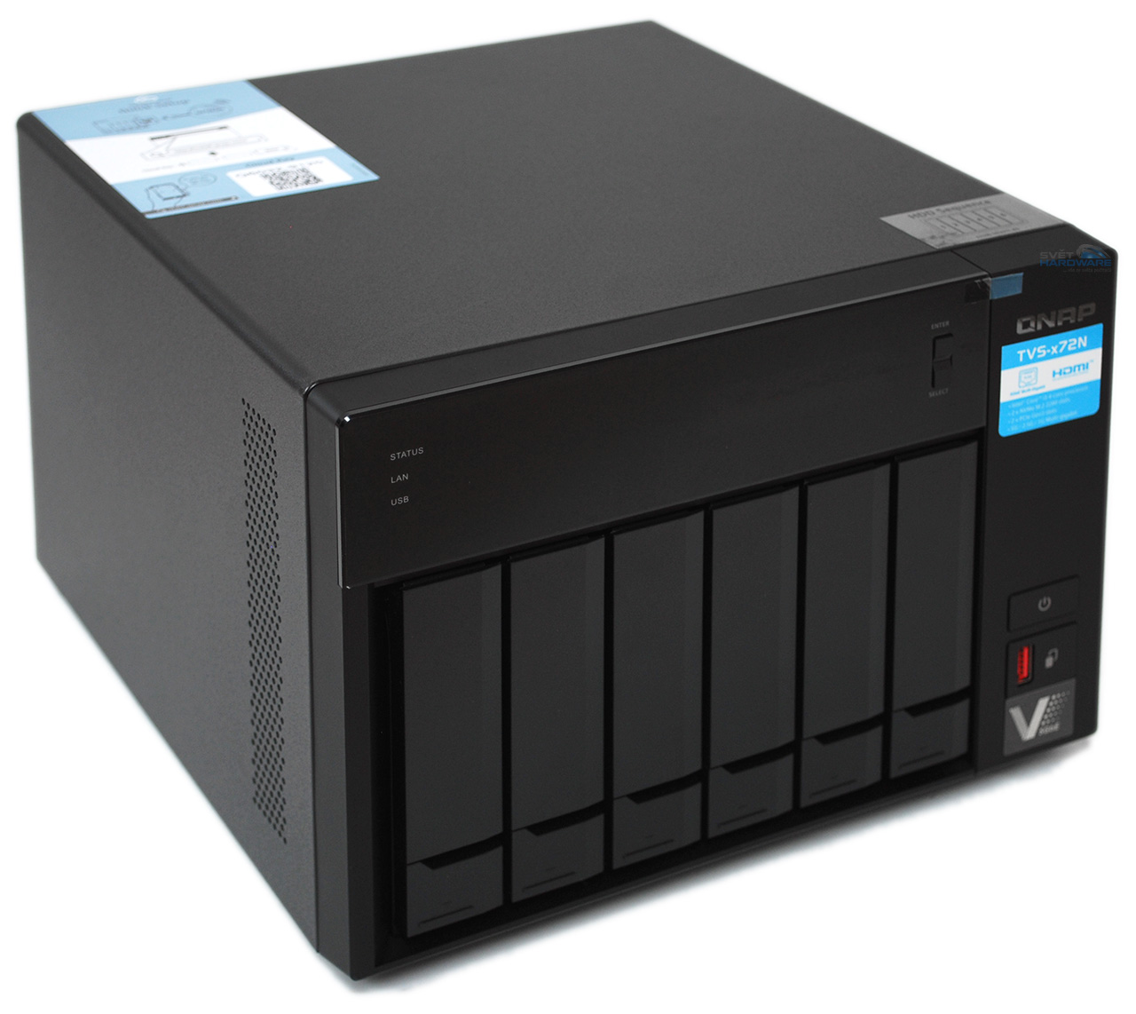 QNAP TVS-672N: skvěle vybavený NAS