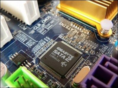 7x základ s P965: Gigabyte GA-965P-DS3