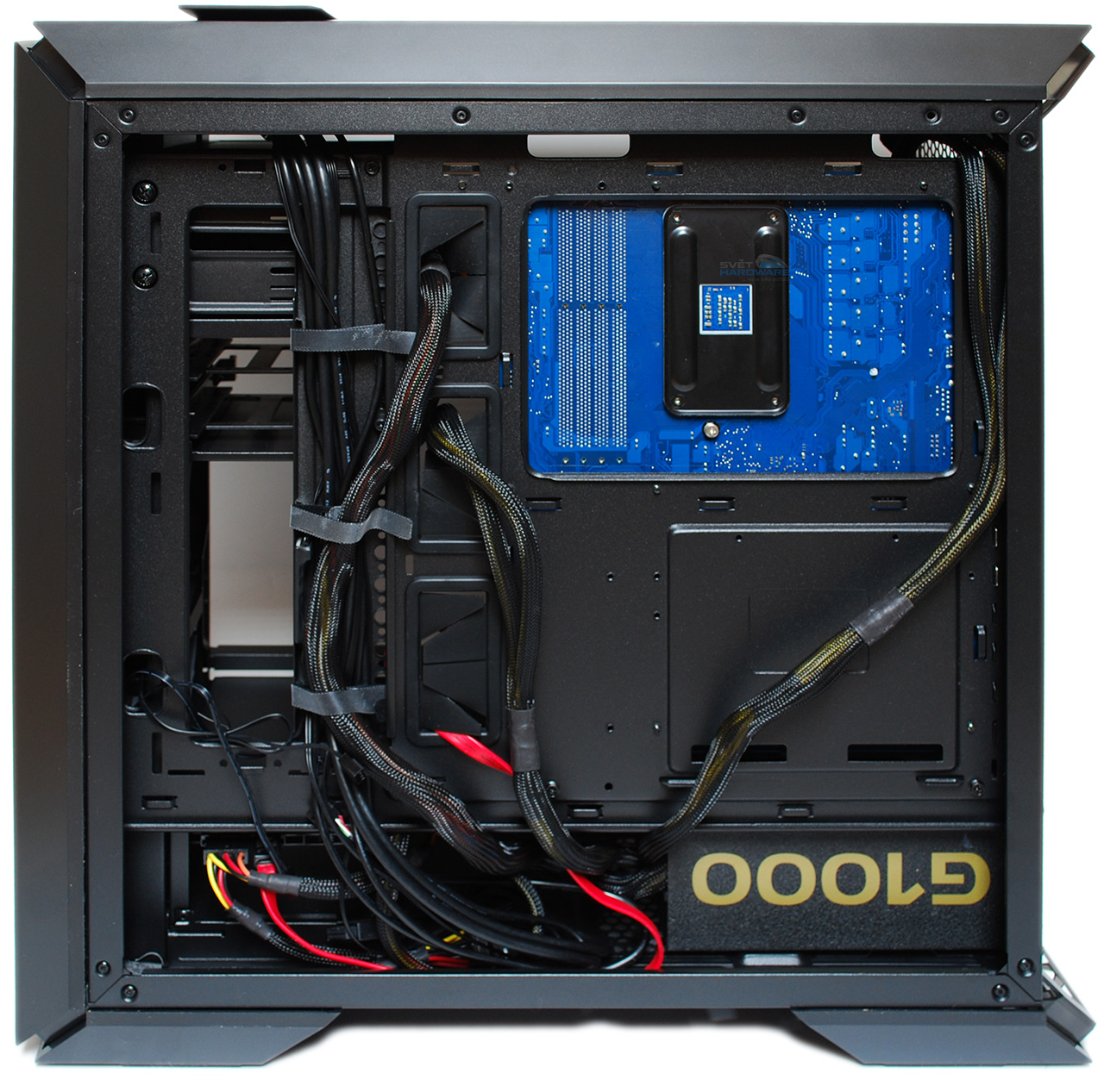 CM MasterCase MC600P: originalita nevymřela