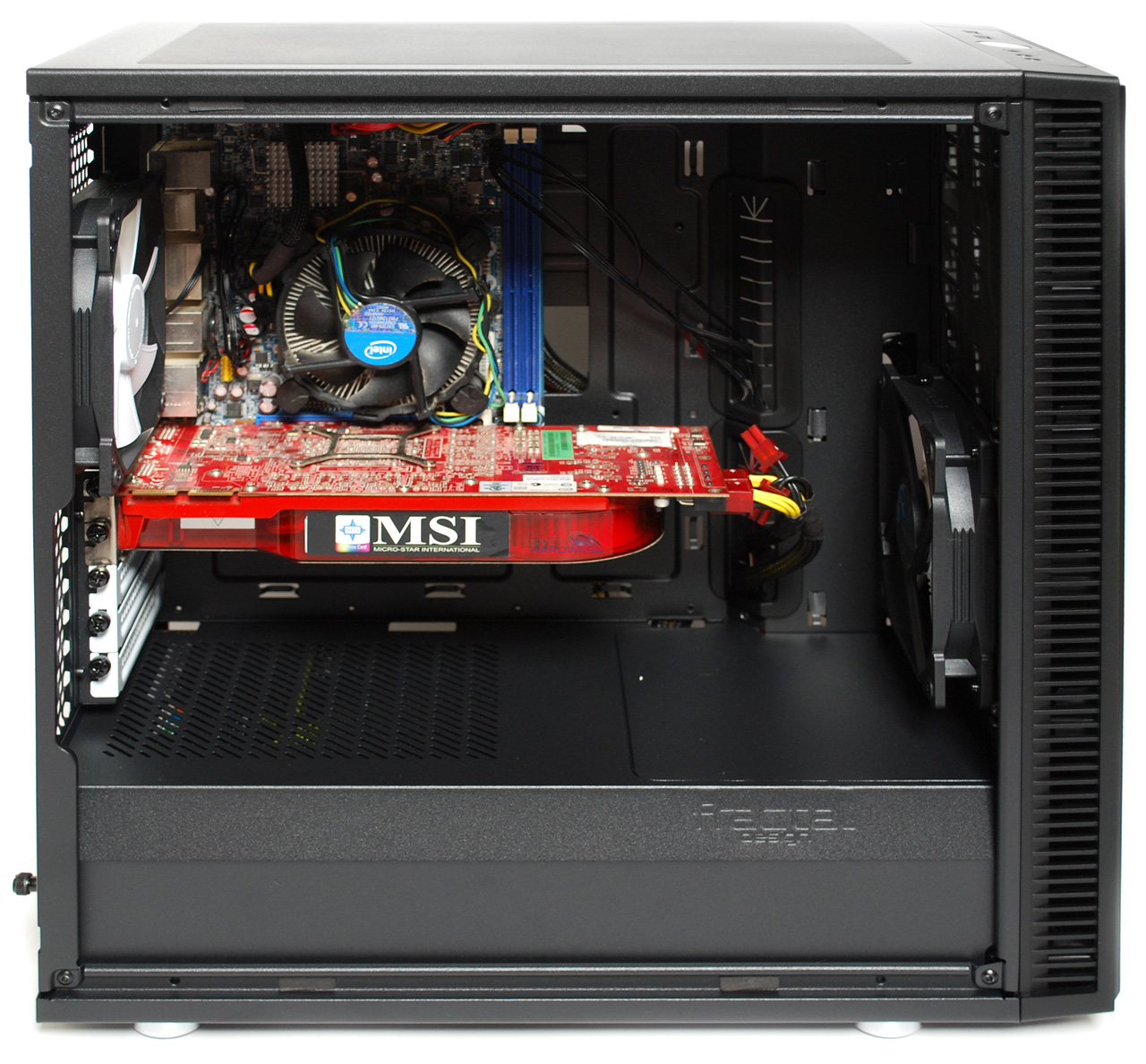 Fractal Design Define Mini C: pro menší sestavy s grácií