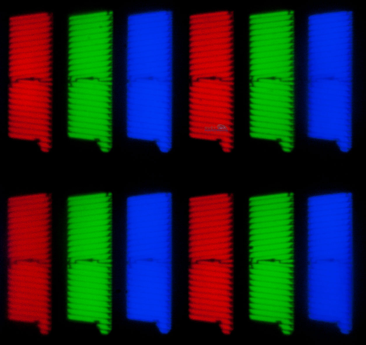 Fujitsu P27T-7 LED: monitor, po kterém budete toužit?