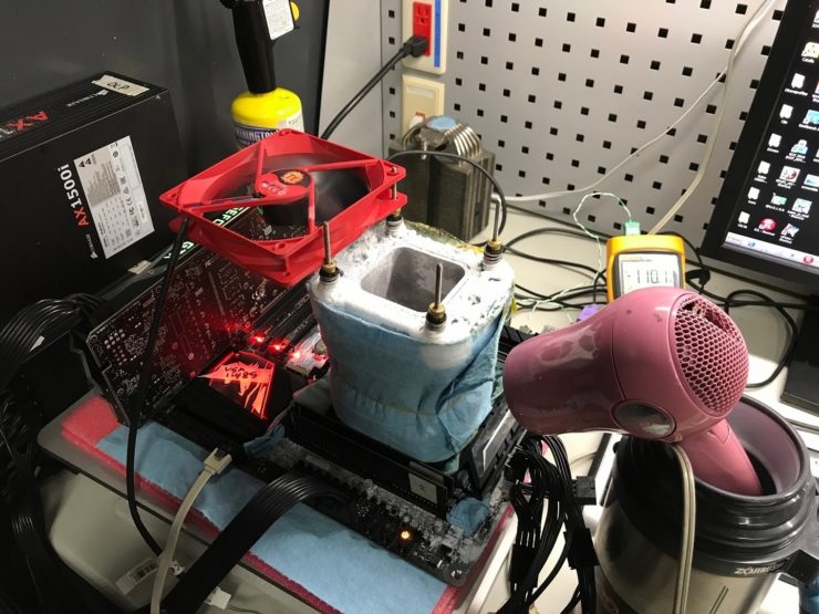 Intel Core i9-7900X přetaktován na 6 GHz