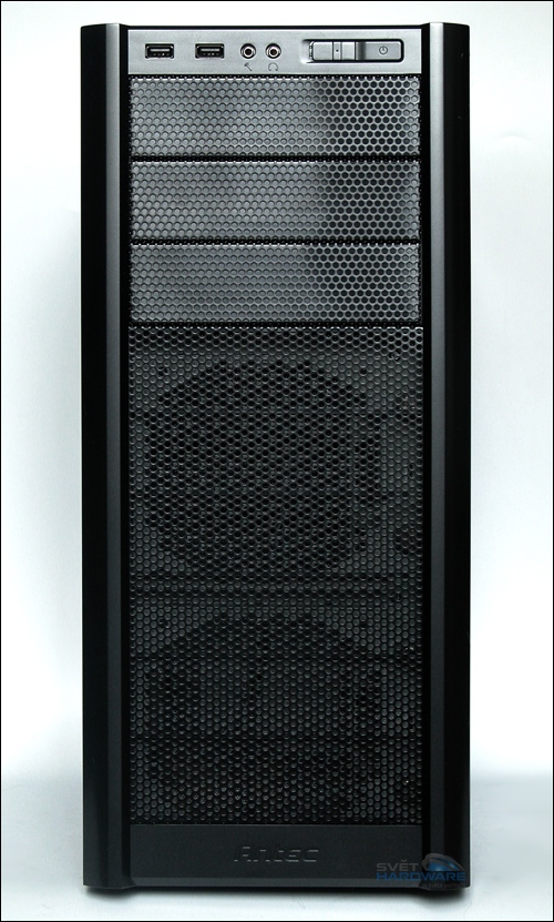 Antec Three Hundred: herní low-end