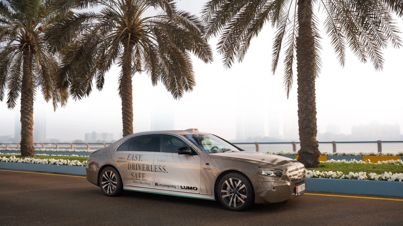 Mercedes-Benz Momenta