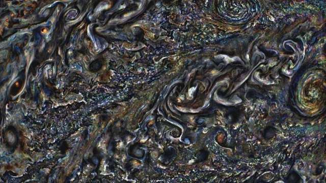 Asteroid plný uhlíku podporuje teorii migrace plynných obrů