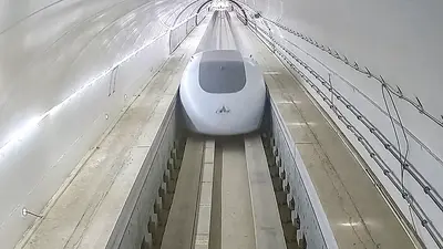 Čínský "hyperloop" porazil dosavadní rekord maglevů, překonal 623 km/h