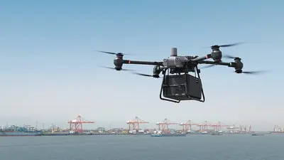 DJI uvádí svůj první doručovací dron: FlyCart 30 zvládne 30kg balíky
