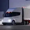 Elektrická Tesla Semi ujede za den až 1700 km, přijde i do Evropy