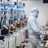 Intel: naše továrny pracují dobře, máme nové zákazníky