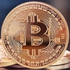 Kryptoměny Bitcoin, Ethereum: virtuální, ale tvrdé peníze?