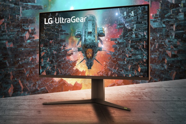 LG UltraGear 32GQ950