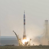 Na ISS míří další tři astronauti, mezi nimi i žena