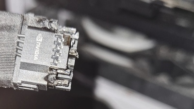 Nvidia vyšetřuje první případy roztavených kabelů u GeForce RTX 4090