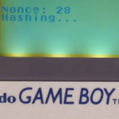 Původní Game Boy byl upraven pro těžbu Bitcoinu